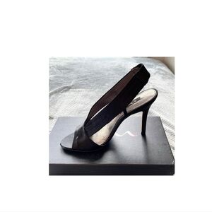 ✨️NINA Of NewYork Black Satin Slingback Heels Sz 9.5✨️